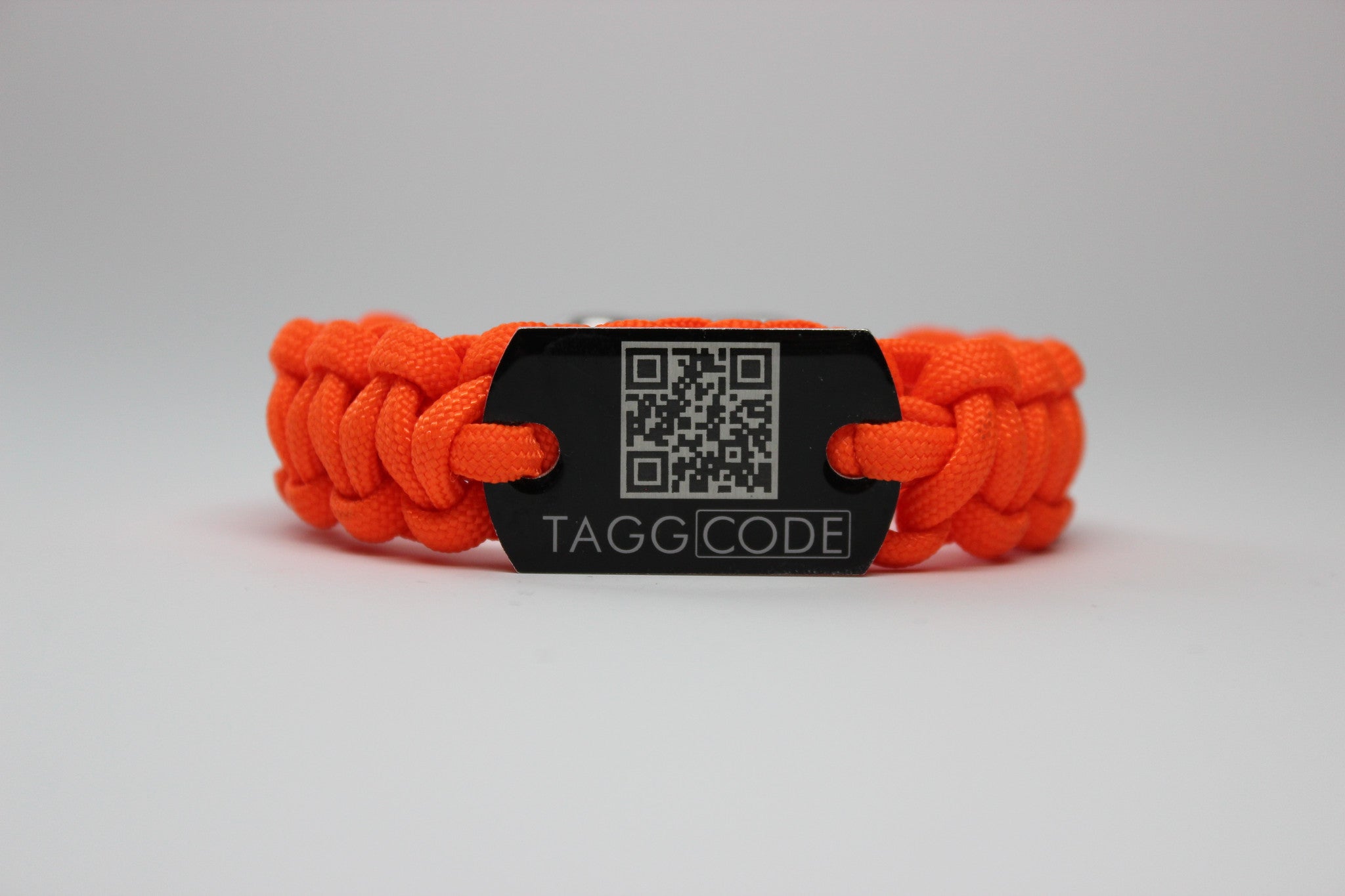 Band　Tagg　550　Code™　Survival